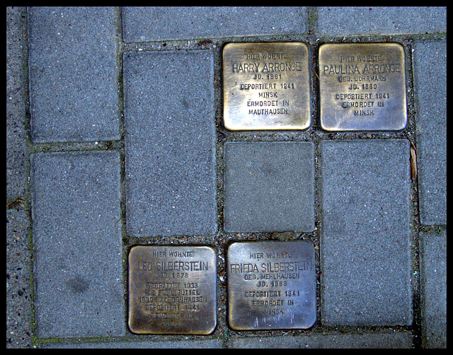 Stolpersteine Harry ARRONGE, Paulina ARRONGE, Leo SILBERSTEIN und Frieda SILBERSTEIN