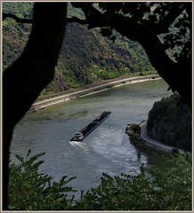 ...la vallée du Rhin  ( Lorelei )  1