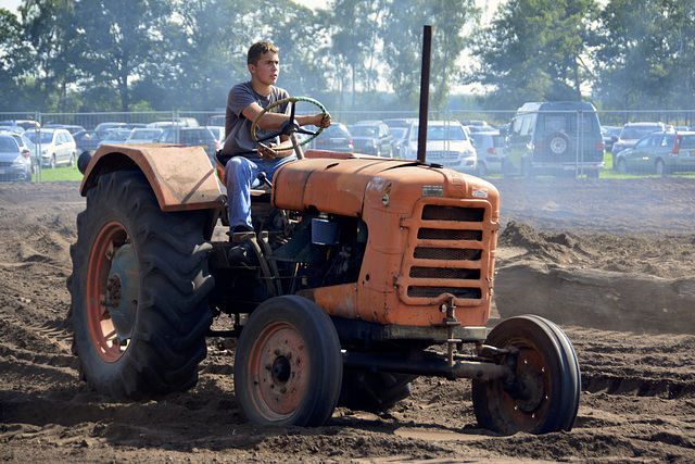 Oldtimerfestival Ravels 2013 – Someca tractor