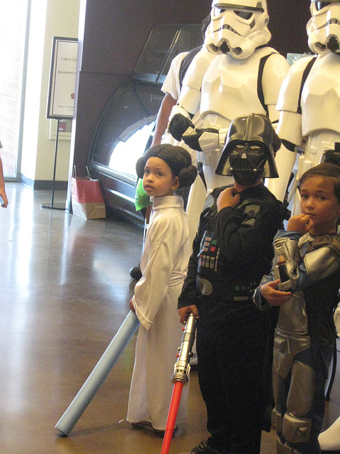 Star Wars Reads Day, Mysterious Galaxy, Redondo Beach CA