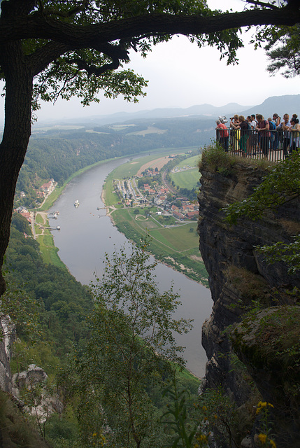 Blick auf Rathen von der Bastei