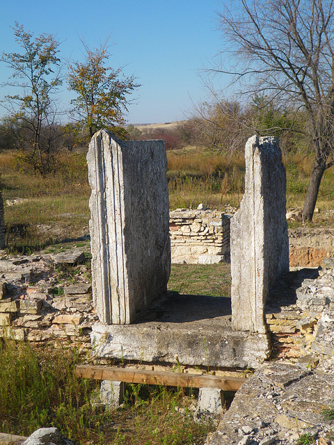 Nicopolis ad Istrum : portique.