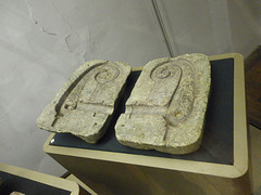 Musée national d'archéologie : moule de crosse d'évêque.