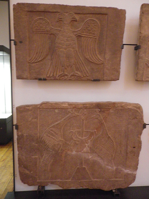 Musée national d'archéologie : décors d'églises médiévales.