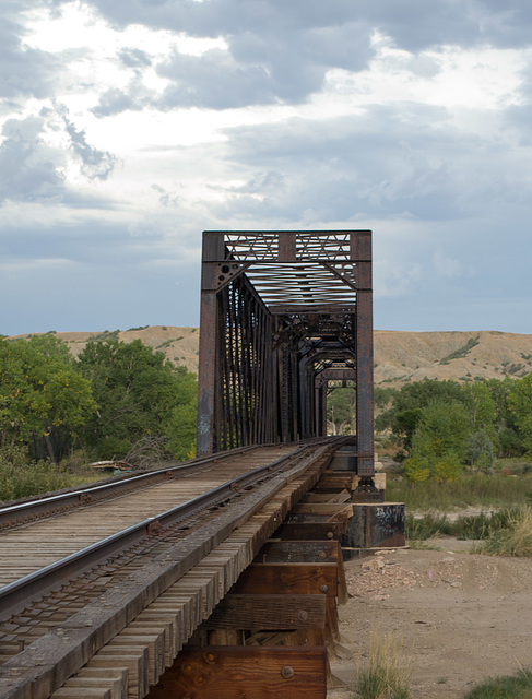 Wasta, SD railroad bridge (0315)