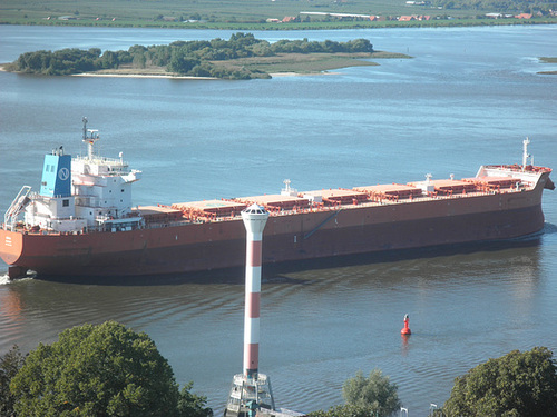 RENA passiert Blankenese