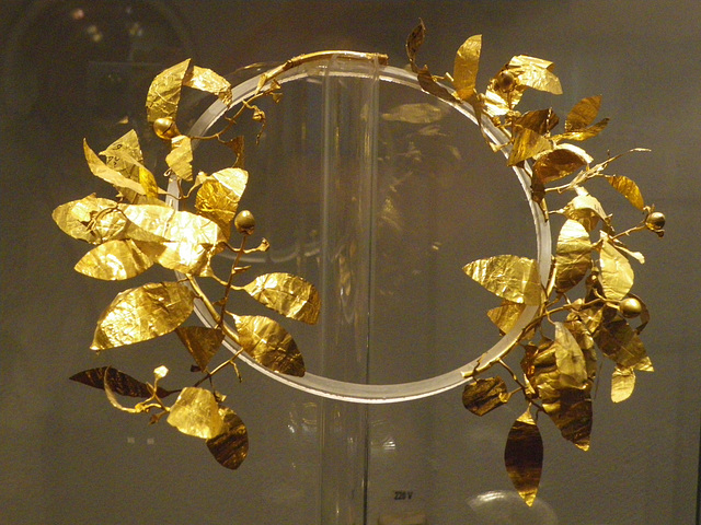 Musée national d'archéologie : la couronne du trésor de Vratsa