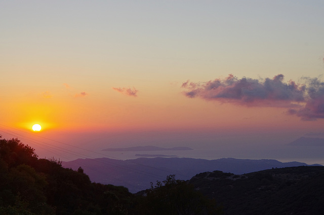 looking north west at the makings of a damn fine sunset