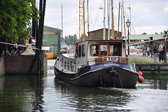 The Mare passing through Spaarndam