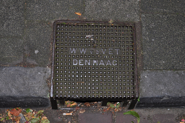 Drain cover of W.W. van der Vet of The Hague