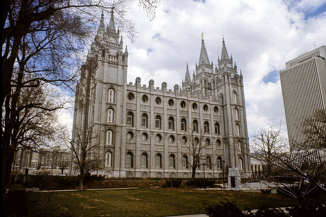 05-LDS_temple-3-87_adj