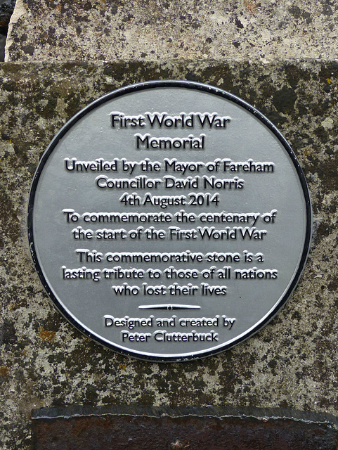 First World War Memorial, Fareham (3) - 12 October 2014