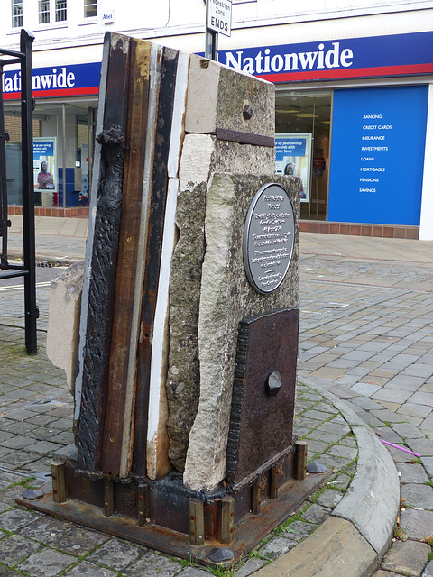 First World War Memorial, Fareham (5) - 12 October 2014