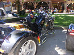 A Mirepoix ...sous les arcades