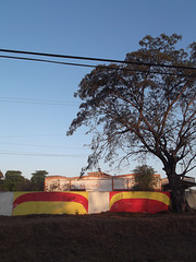 Fachada de la muerte con colores de la vida .....