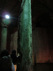A unique green column. The underground Yerebatan Cistern was built during the Byzantine era under the reign of Justinian in the 6th century AD to ensure an adequate water supply for the city. The col A unique green column. The underground Yerebatan Cistern was built during the Byzantine era under the reign of Justinian in the 6th century AD to ensure an adequate water supply for the city. The col