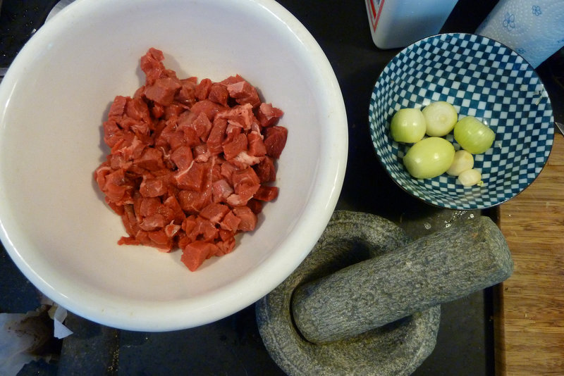 Cooking a simple Indonesian curry 1