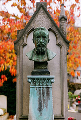 Bust (1)