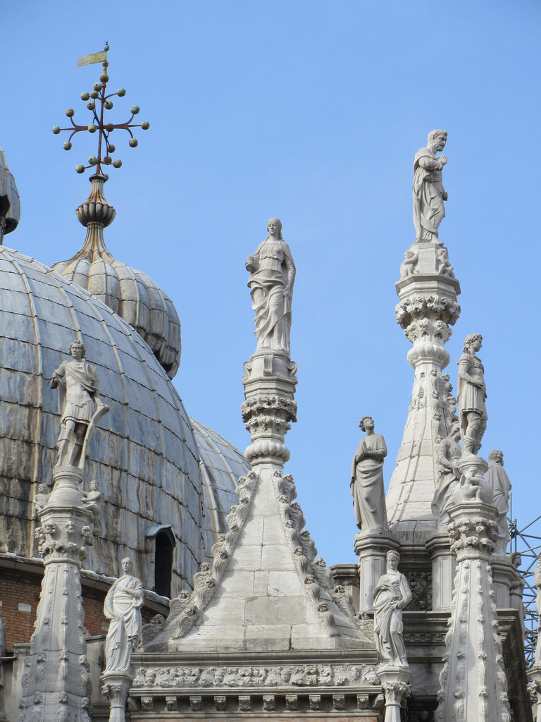 I believe the statue in the center represents Venice and the others are prominent Venetians and/or past Doges.  My wife was particularly thankful that no one asked the guide, "Who let the Doge out?"