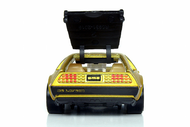 Hot Wheels '81 DeLorean DMC-12