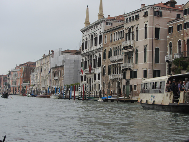 The gondolier said the house on the far right, behind the vapporetto, was Marco Polo's house