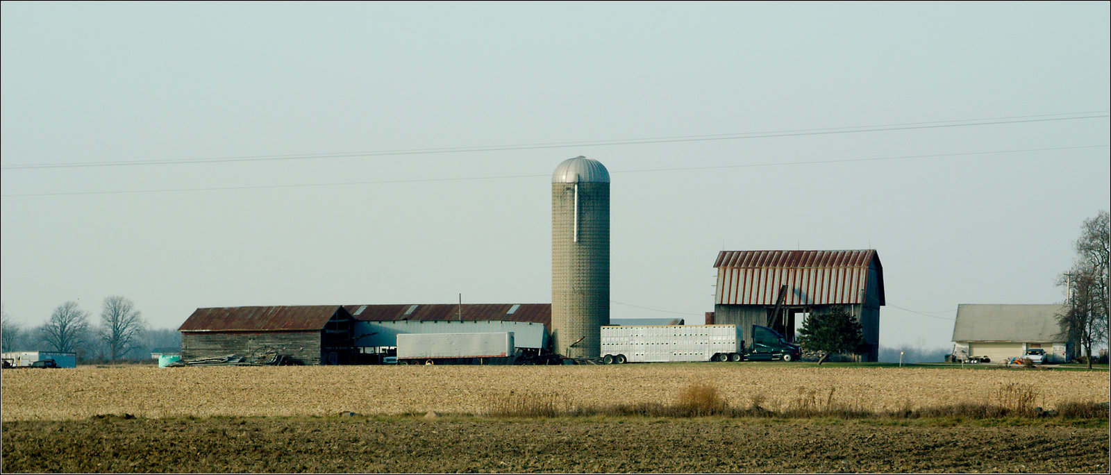 Barn, Eaton Highway