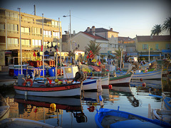 ...le petit port du Brusc  ,pour vous souhaiter une douce semaine...