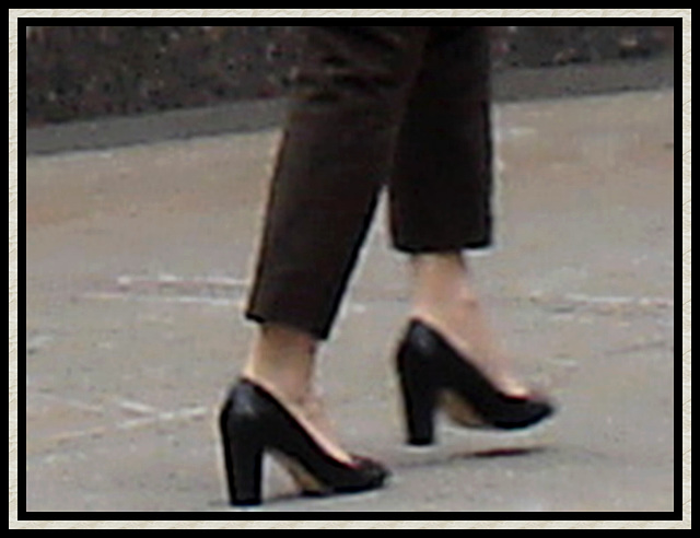 Lady Caution in high heels / La Dame Caution en talons hauts.