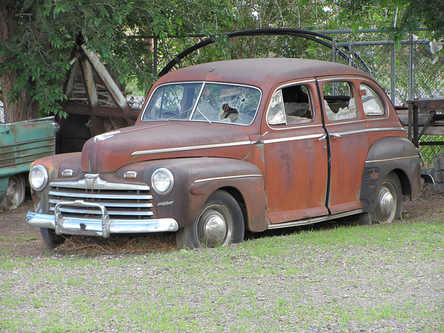 1946 Ford Super De Luxe