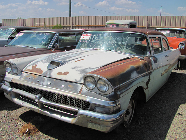 1958 Ford Custom 300 Tudor