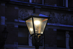 Gaslight in front of the former Old Men's House in Leiden