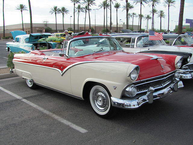 1955 Ford Fairlane Sunliner