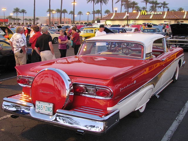 1958 Ford Fairlane 500 Skyliner