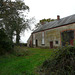 vieux batiment de ferme à l'abandon