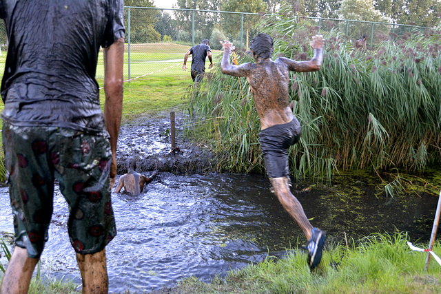 Poldercross Warmond 2013 – Jumping in