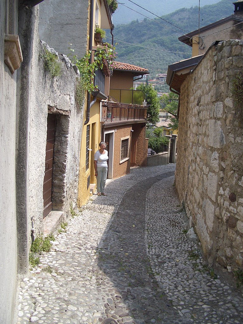 Malcesine: A Pedestrian Way