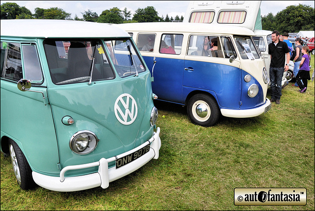 1964 VW Campervans - ONW 907B & BKU 302B