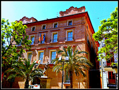 Valencia: palacio en plaza del Carmen