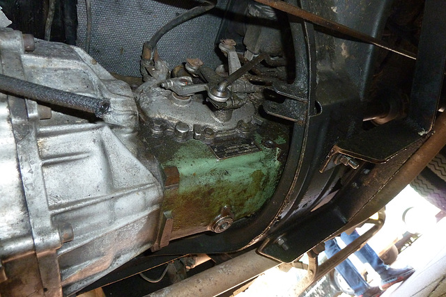 1967 Mercedes-Benz L319 – 711.113 ﬁve-speed transmission