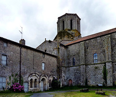 Parthenay-le-Vieux - Saint-Pierre