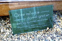 Pootjesglas – Onze collectie is veel groter dan wij kunnen etaleren. Kom vrijblijvend binnen even kijken.