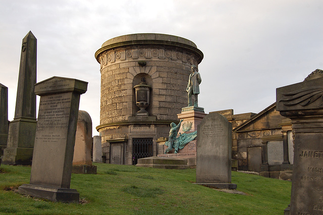 David Hume Monument and Scottish American Soldiers Memorial, Old Cemetery, Waterloo Place, Edinburgh