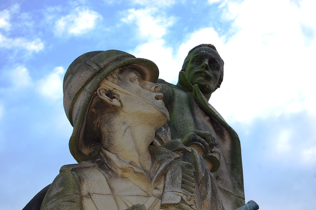 Kings Own Scottish Borders Memorial, North Bridge, Edinburgh