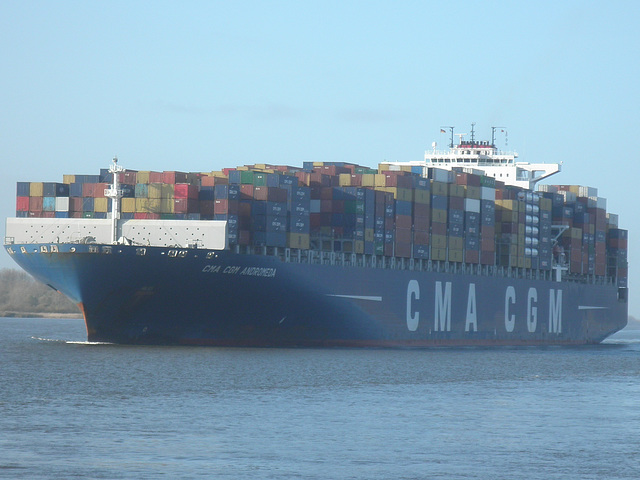 Containerschiff  CMA  CGM  ANDROMEDA