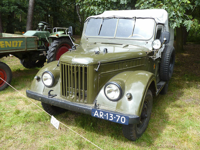 Oldtimerfestival Ravels 2013 – 1968 GAZ M69