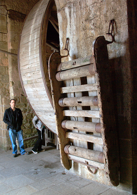 Heavy lifting gear at Mont St Michel - September 2011