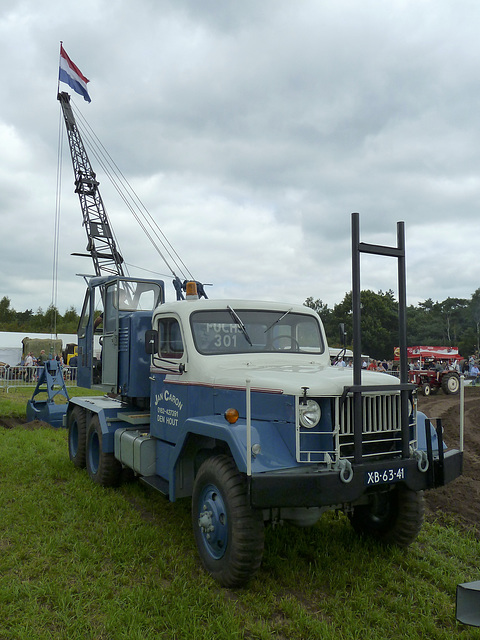 Oldtimerfestival Ravels 2013 – 1959 REO M35 crane