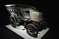 Louwman Museum – 1897 Daimler 6-HP Twin-Cylinder Six-Seat Brake