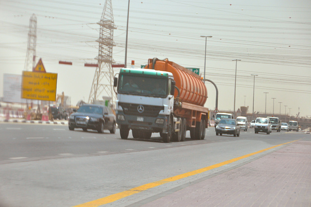 Dubai 2012 – Mercedes-Benz truck