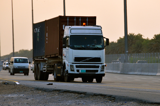 Dubai 2012 – Volvo FH12